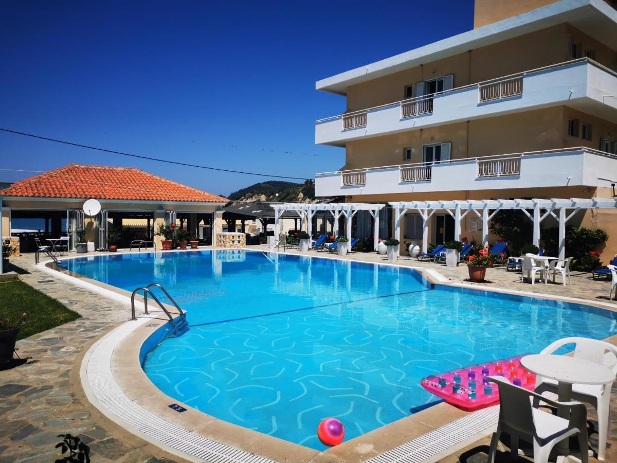 Nafsika Hotel Agios Stefanos Avliotes  Екстериор снимка
