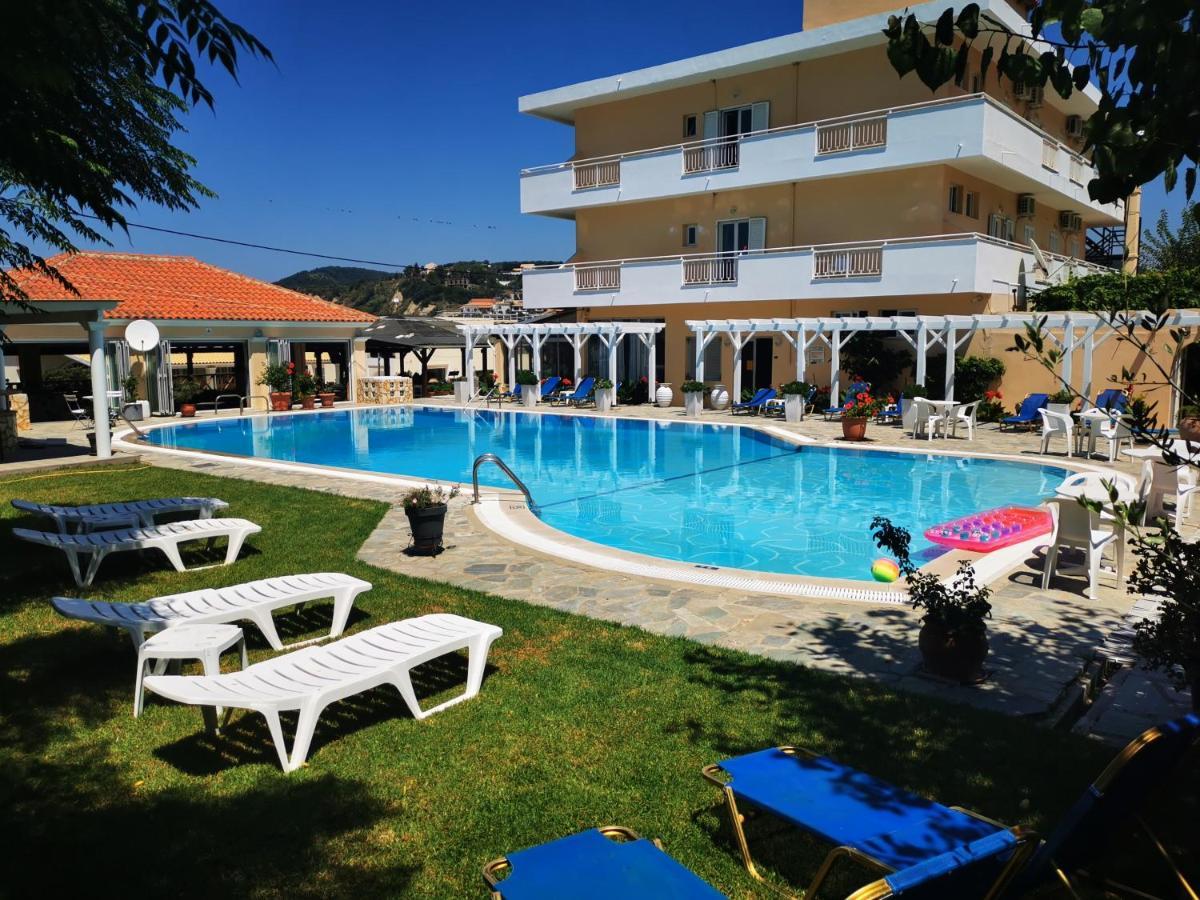 Nafsika Hotel Agios Stefanos Avliotes  Екстериор снимка