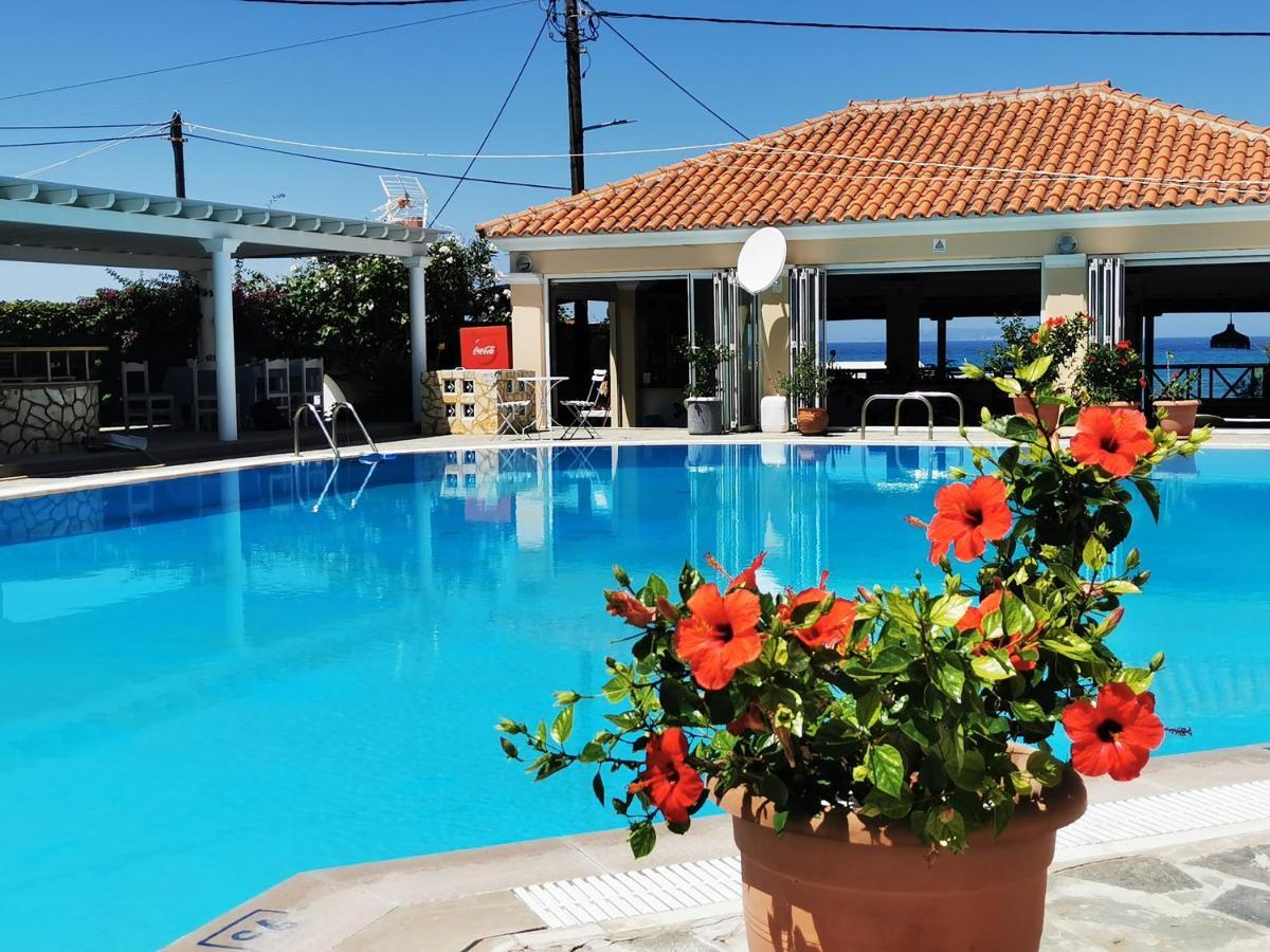 Nafsika Hotel Agios Stefanos Avliotes  Екстериор снимка