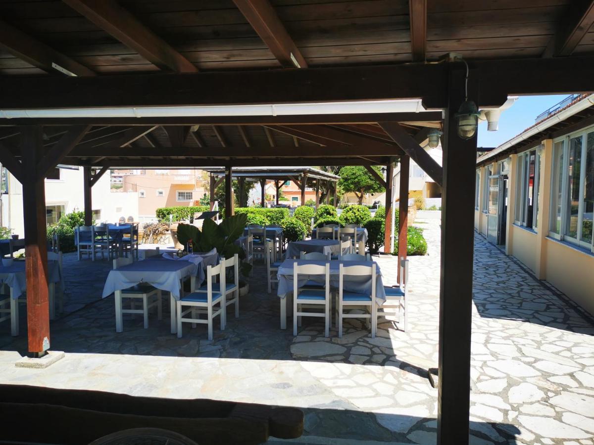 Nafsika Hotel Agios Stefanos Avliotes  Екстериор снимка